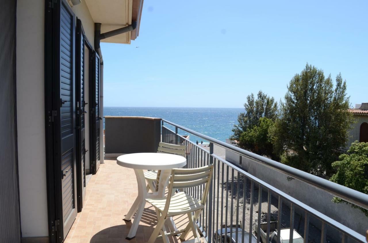 Santanna Beach House - Fondachello-Apartments Com Mascali Buitenkant foto